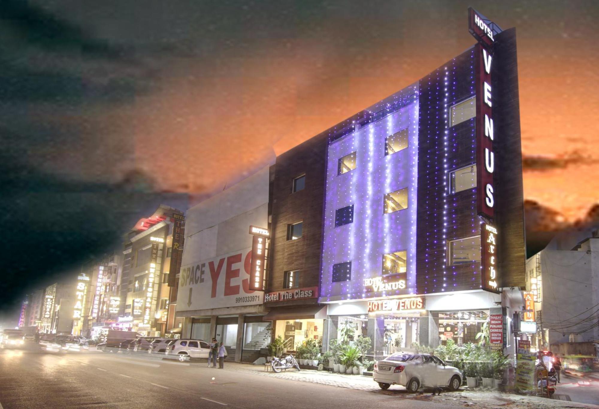 Hotel Venus Plaza New Delhi Exterior photo